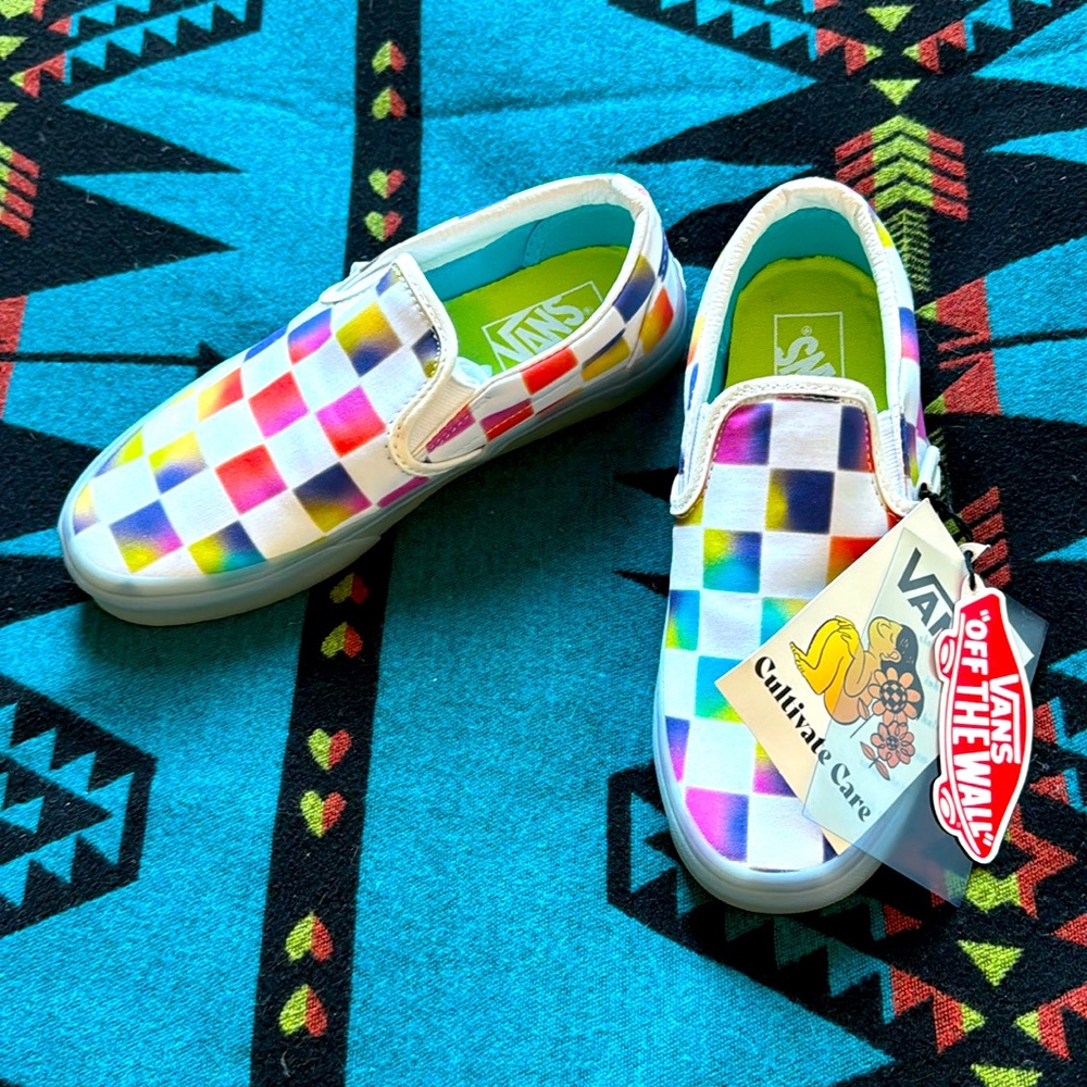 VANS Classic Cultivate Care Checkered Rainbow Skate Shoes Sneakers NEW 6.5